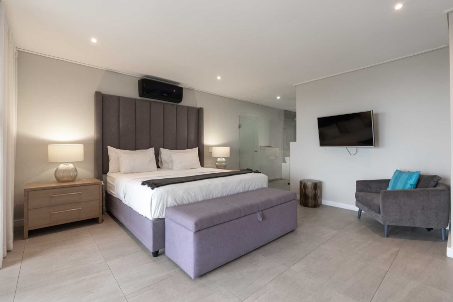 10 Bedroom Property for Sale in Camps Bay Western Cape